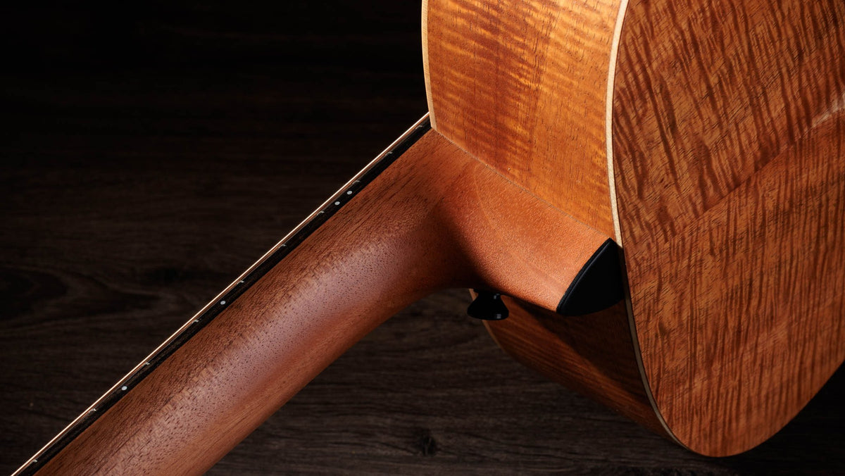 Đàn guitar acoustic điện Taylor GS Mini-e LTD Figured Koa màu Natural – cận gót cần nối thân đàn