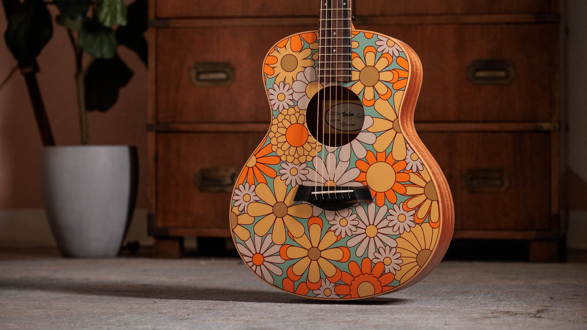 Đàn guitar acoustic điện Taylor GS Mini-e Special Edition màu Floral Blue – ảnh chính hãng chụp nằm ngang