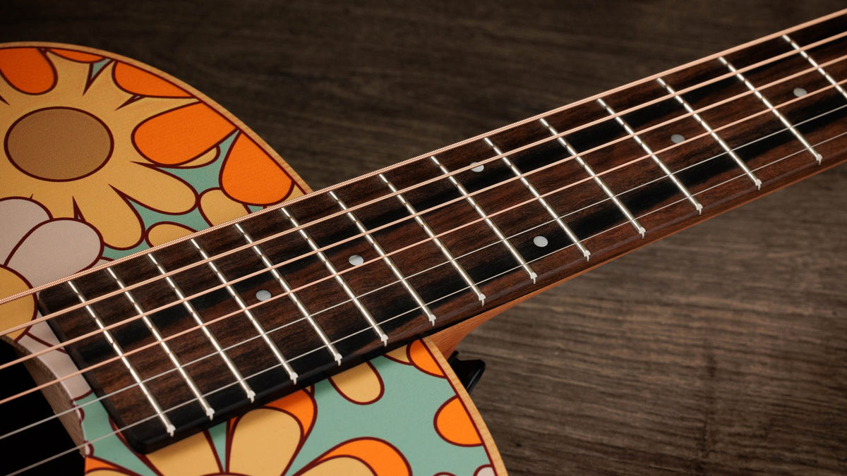 Đàn guitar acoustic điện Taylor GS Mini-e Special Edition màu Floral Blue – cận cần đàn và mặt phím