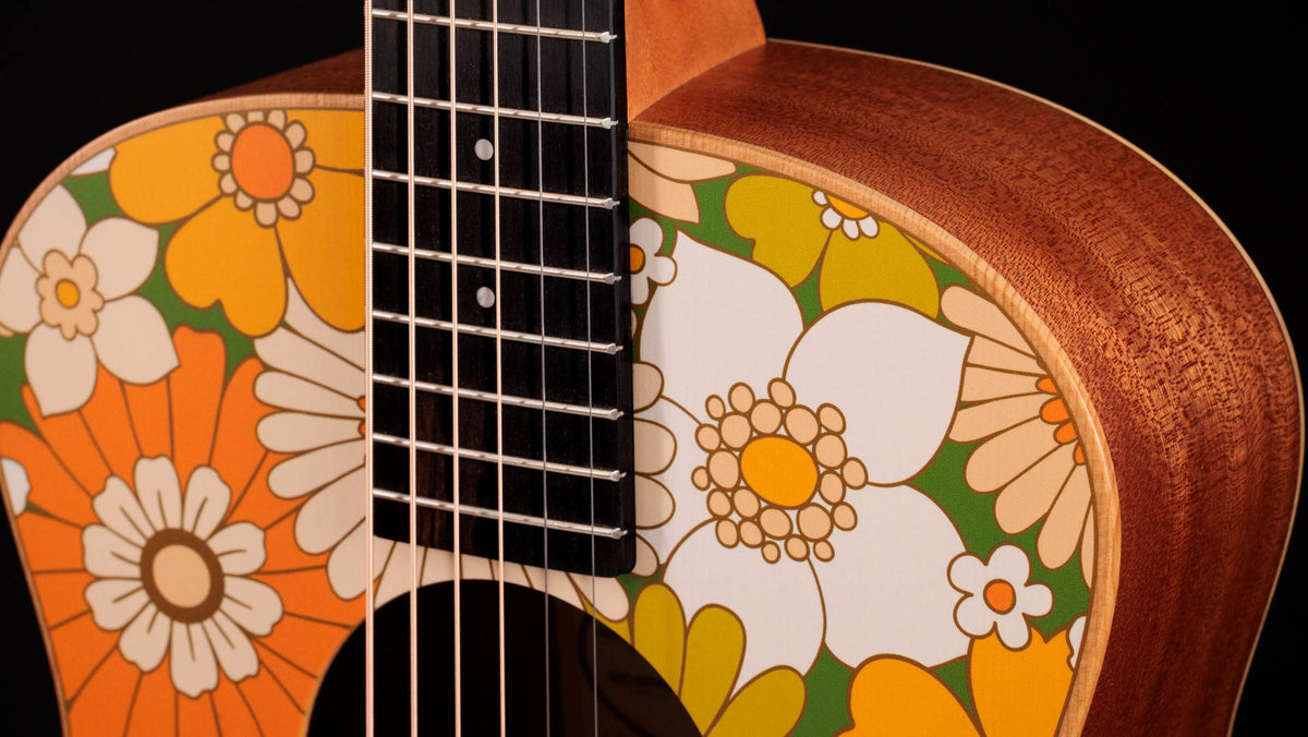 Đàn guitar acoustic điện Taylor GS Mini-e Special Edition màu Floral Green – cận thùng đàn mặt trước
