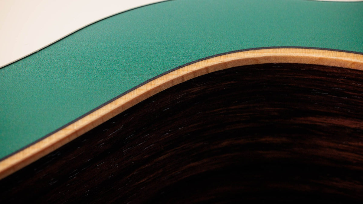 Đàn guitar acoustic điện Taylor GS Mini-e Special Edition màu Vintage Teal Burst – cận chi tiết hoàn thiện (góc 2)