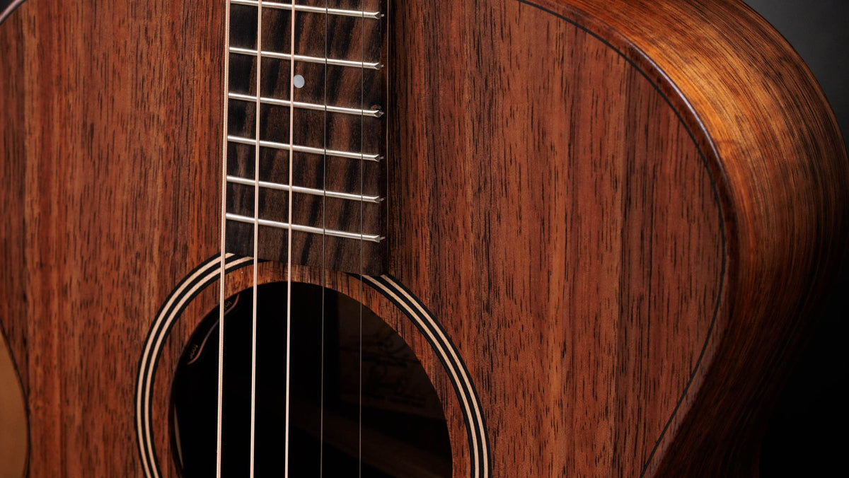 Đàn guitar acoustic điện Taylor Jacob Collier Signature Model 5-String màu Natural – cận thùng đàn mặt trước