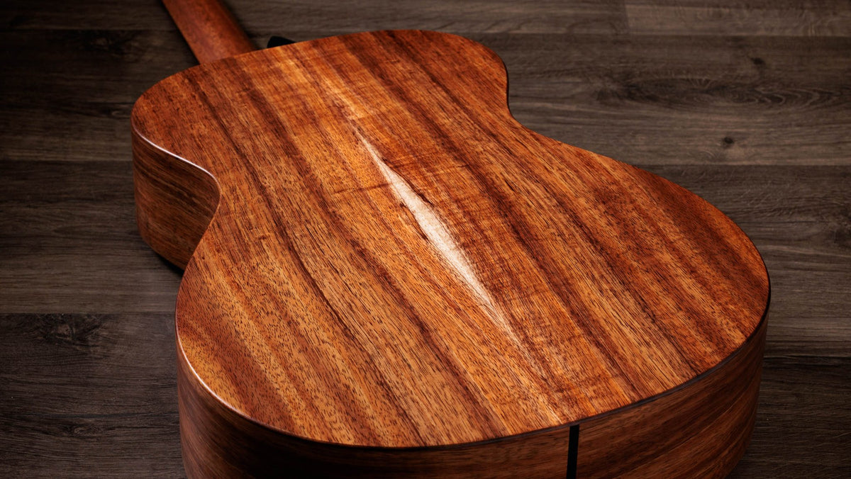 Đàn guitar acoustic điện Taylor Jacob Collier Signature Model 5-String màu Natural – cận vân gỗ mặt lưng