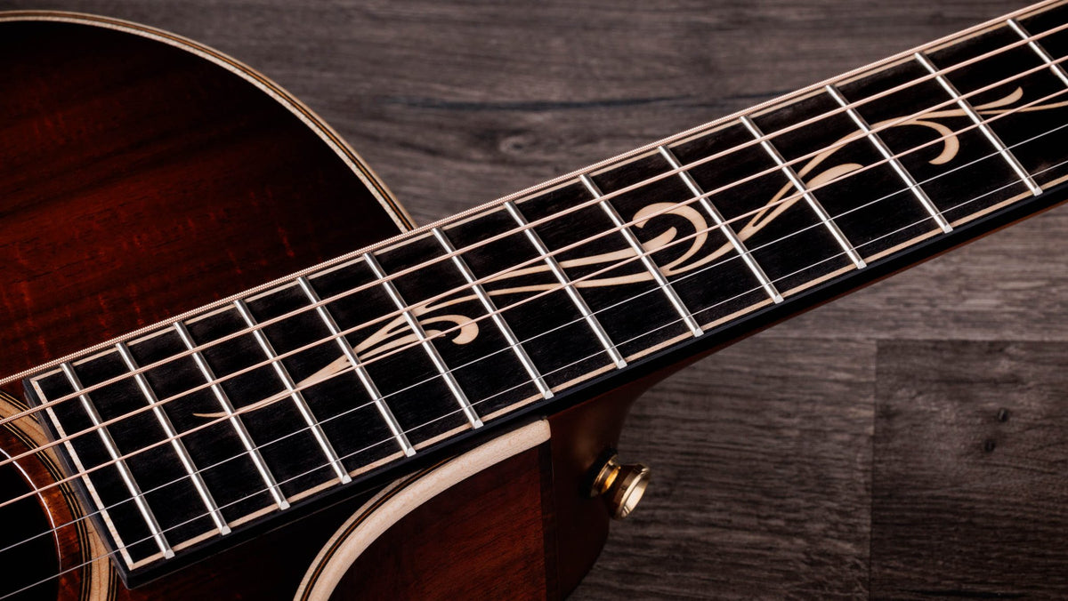 Đàn guitar acoustic điện Taylor K24ce – cận cần đàn và mặt phím (góc 2)