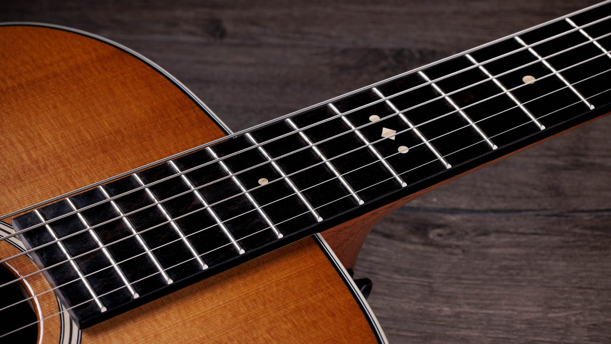 Đàn guitar acoustic điện Taylor Trey Hensley Gold Label 510e màu Antique Blond – cận cần đàn và mặt phím