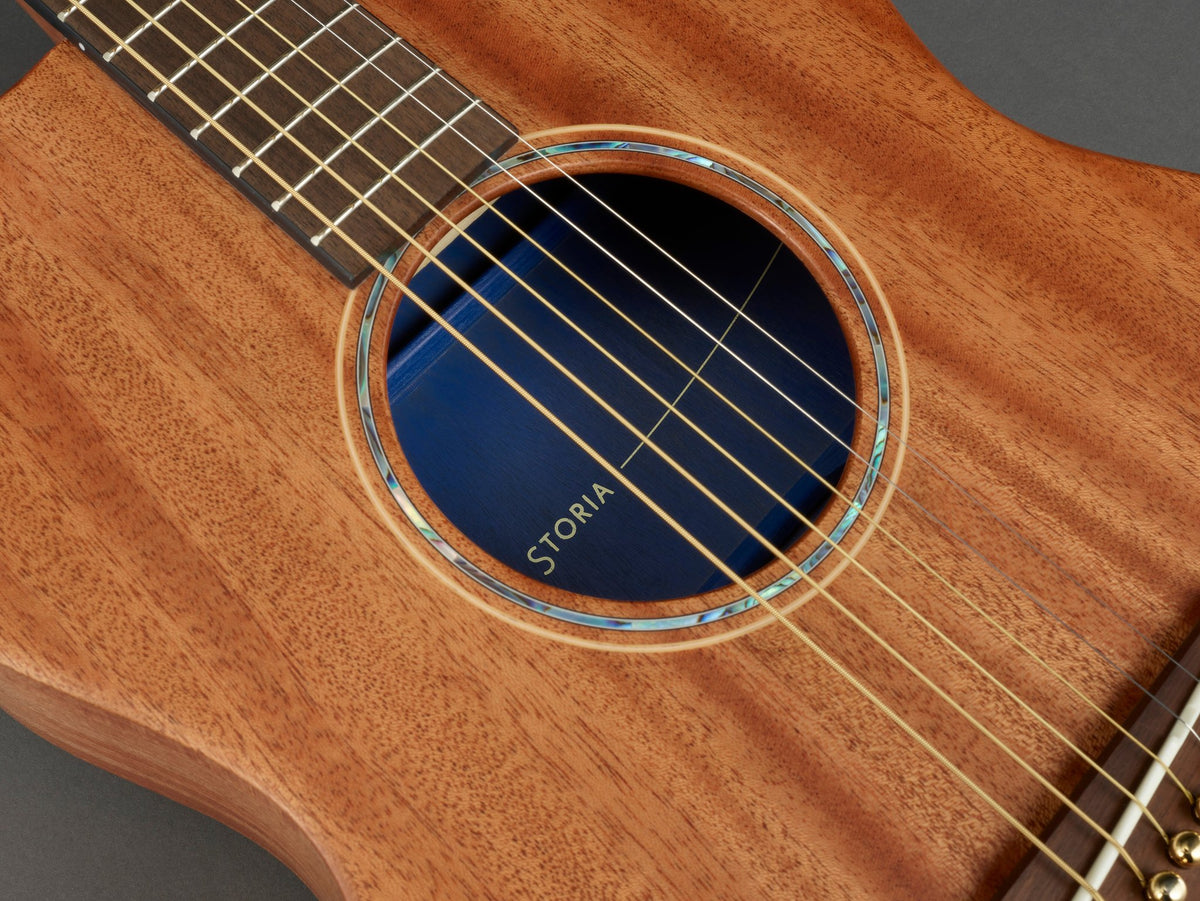 Đàn guitar acoustic điện Yamaha STORIA II màu Natural – cận hoa văn viền lỗ thoát âm (rosette)