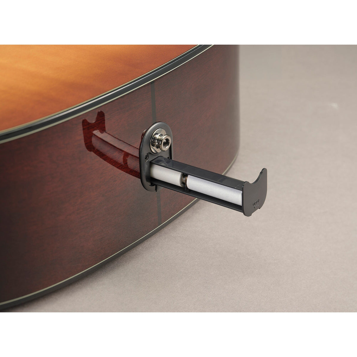 Đàn guitar acoustic điện Yamaha TAS1 E – cận jack cắm và nút đeo dây