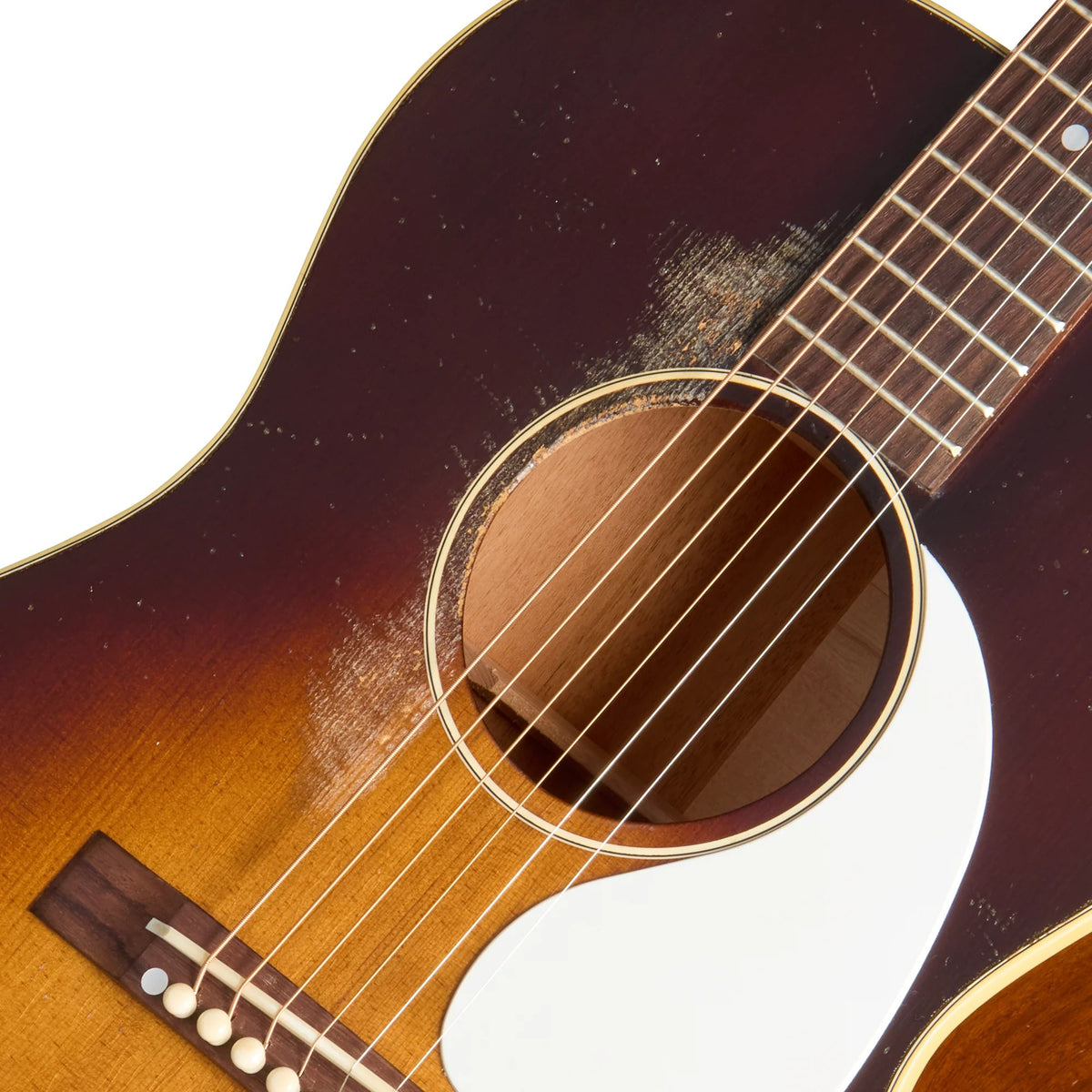 Đàn guitar acoustic Gibson Custom 1942 Banner LG-2 màu Heavy Aged Dark Tobacco Burst – cận hoa văn viền lỗ thoát âm (rosette)