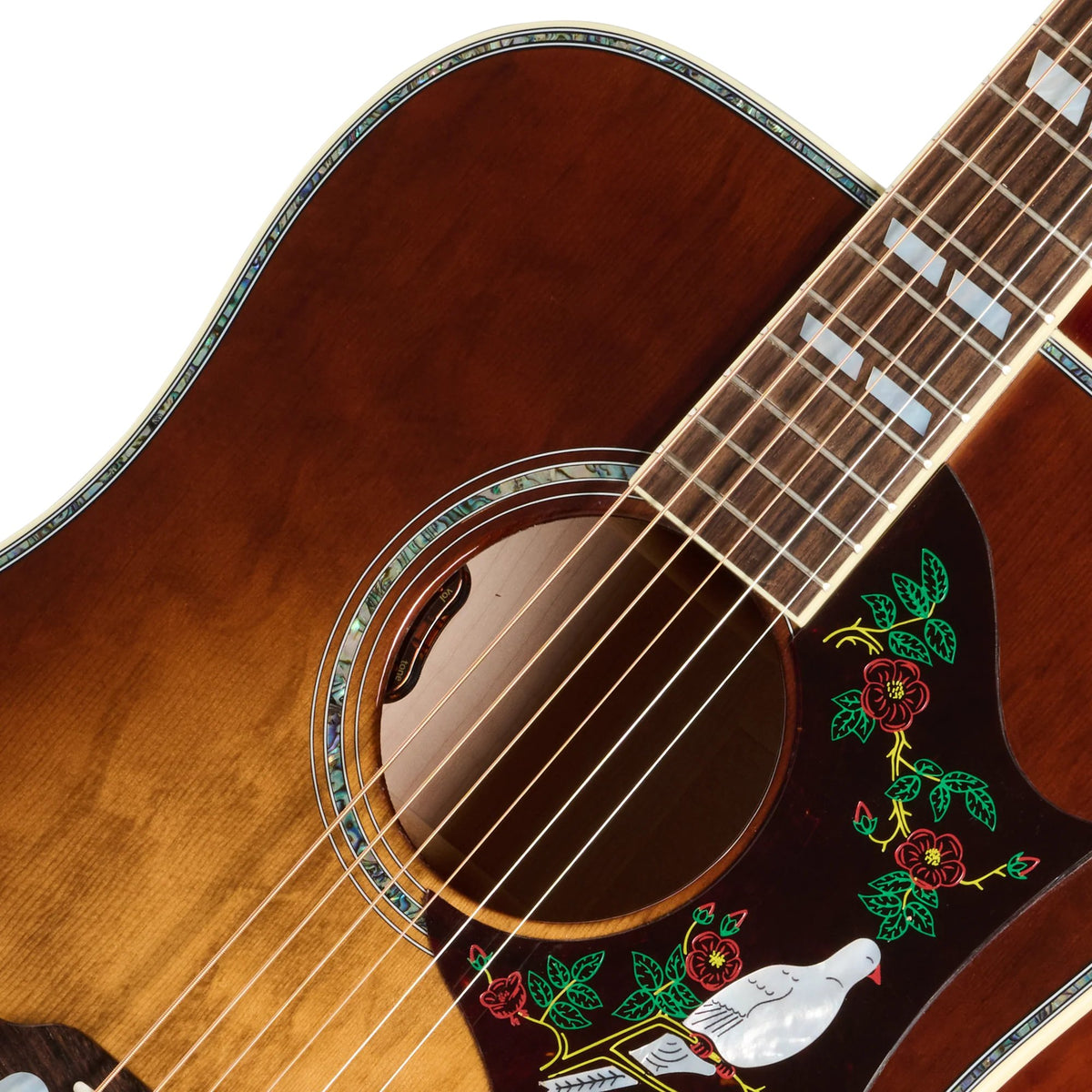 Đàn guitar acoustic Gibson Dove Anniversary Limited Edition màu Cremona Burst – cận hoa văn viền lỗ thoát âm (rosette)