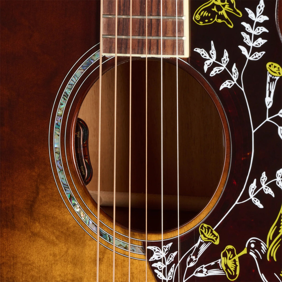 Đàn guitar acoustic Gibson Hummingbird Anniversary Limited Edition màu Cremona Burst – cận bộ EQ / pickup