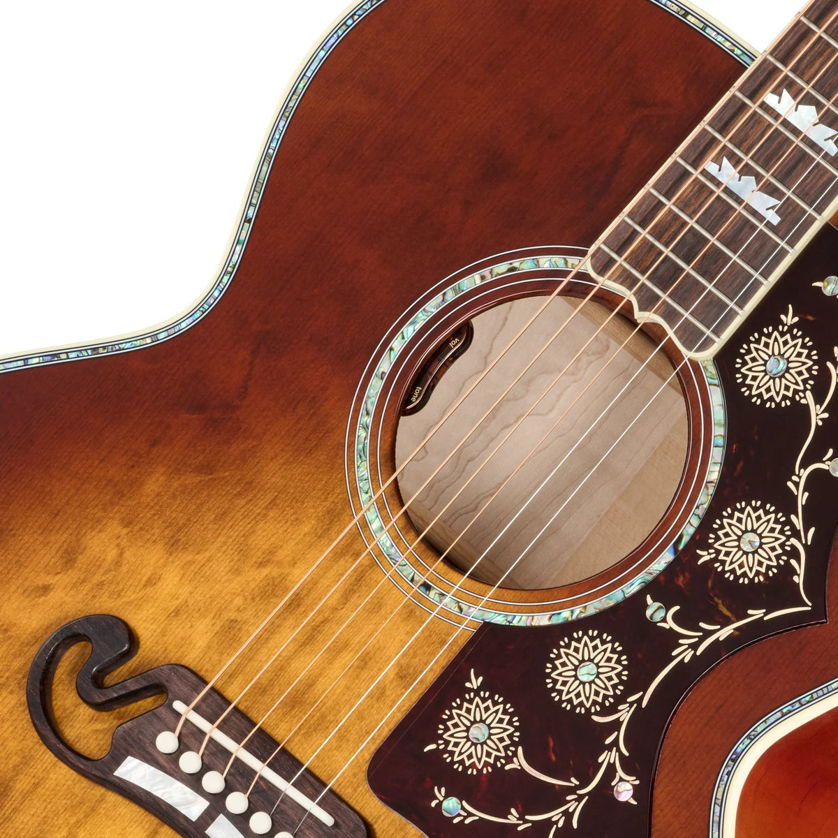 Đàn guitar acoustic Gibson SJ-200 Anniversary Limited Edition màu Cremona Burst – cận hoa văn viền lỗ thoát âm (rosette)
