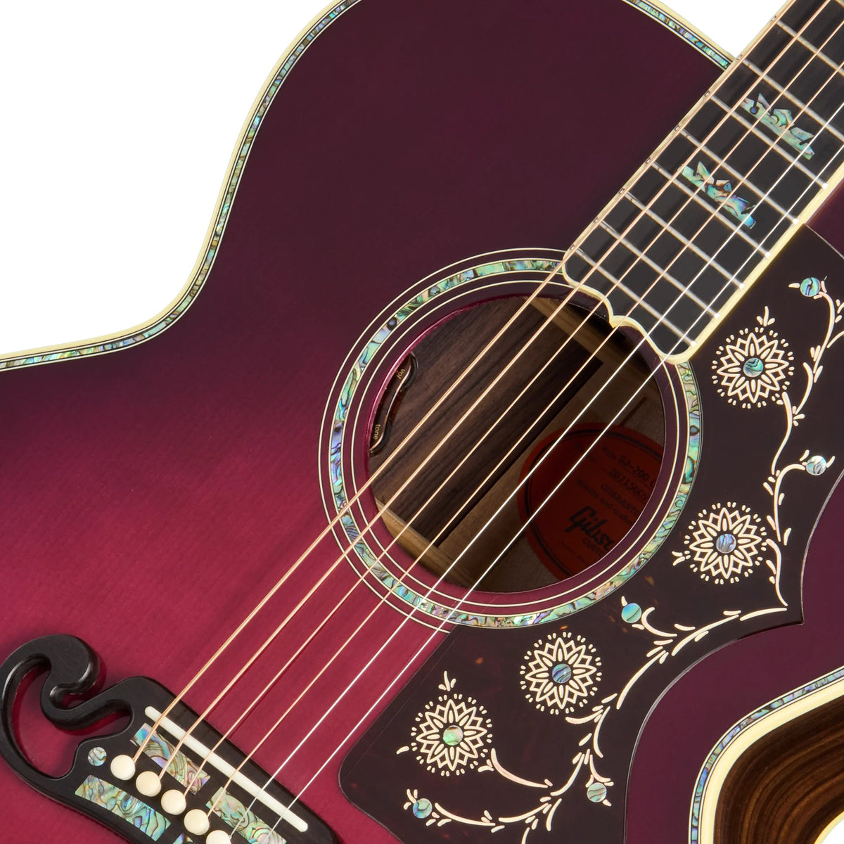 Đàn guitar acoustic Gibson SJ-200 Standard 3-Piece Back màu Merlot Burst – cận hoa văn viền lỗ thoát âm (rosette)