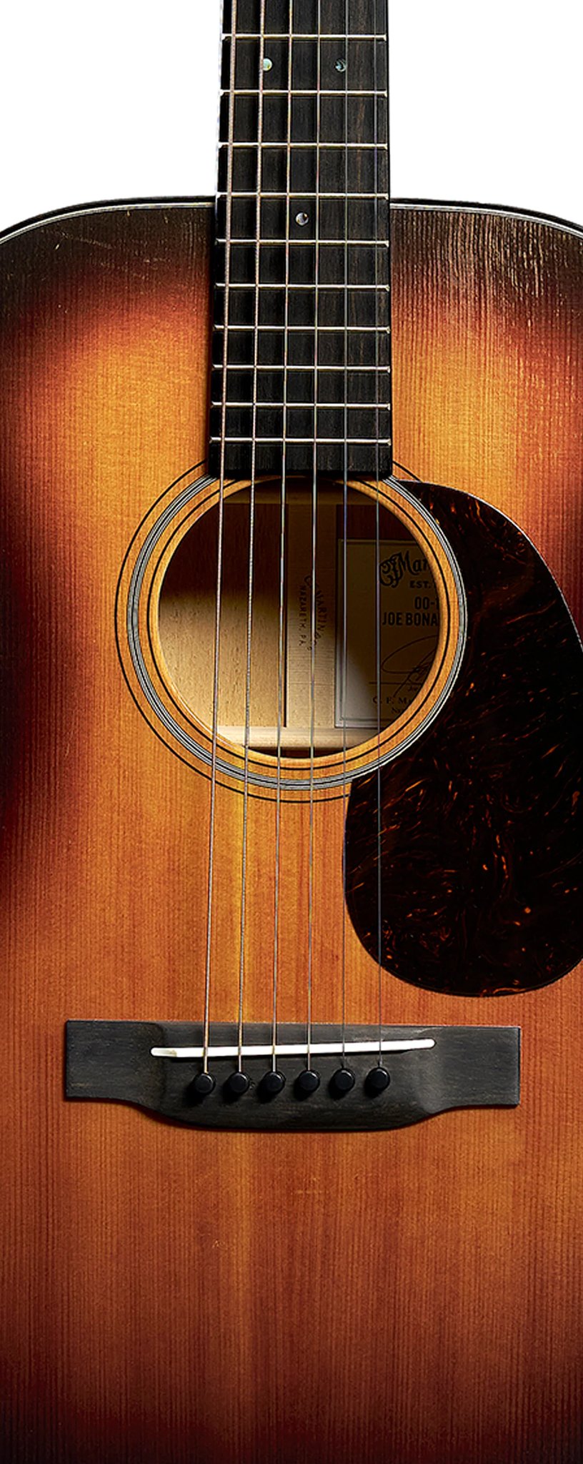 Đàn guitar acoustic Martin 00-18 Joe Bonamassa màu 1937 Joe Bonamassa Sunburst – cận thùng đàn mặt trước