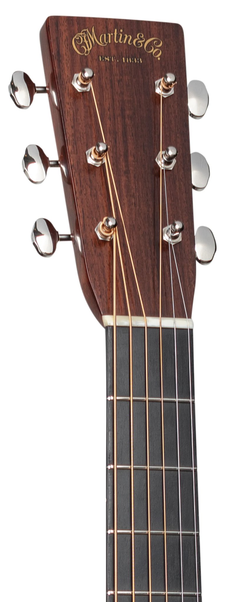 Đàn guitar acoustic Martin Custom Shop 000-28 1937 bản Natural – cận đầu đàn và logo Martin
