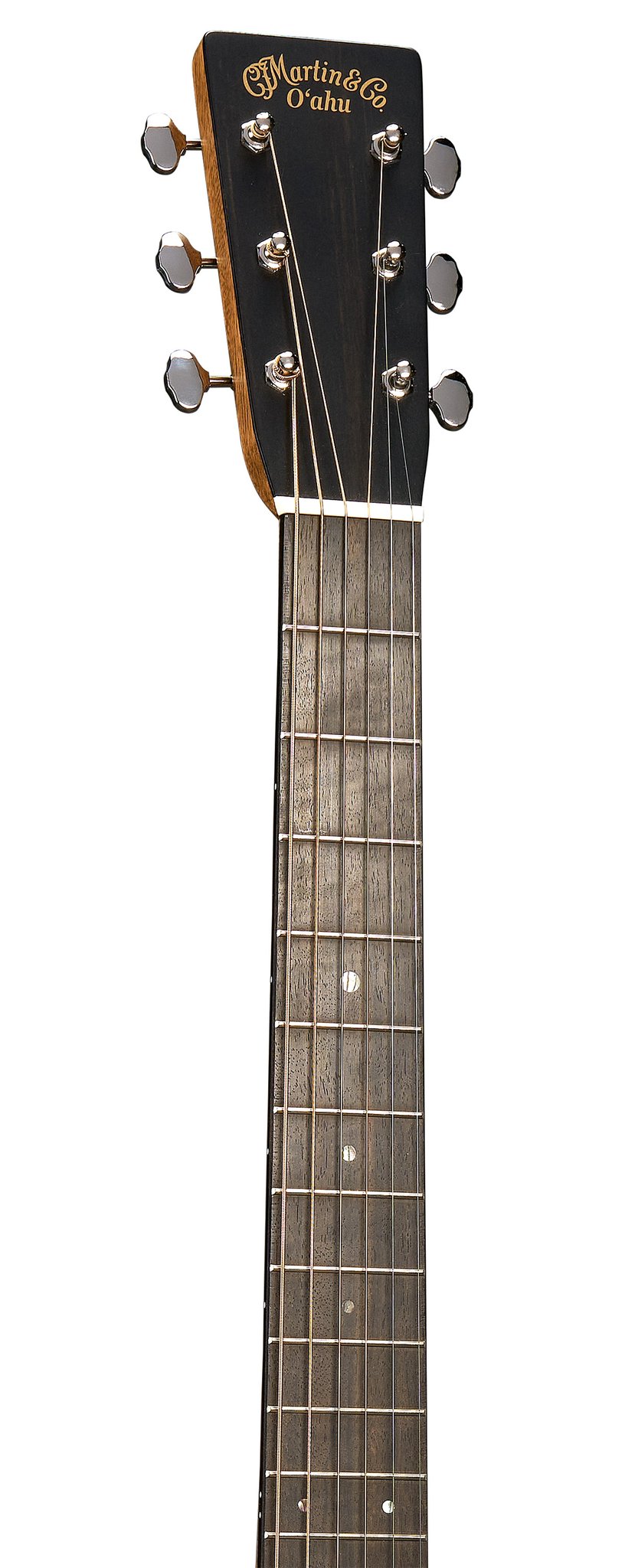 Đàn guitar acoustic Martin O'ahu HG-28K2 màu Natural – cận đầu đàn và logo Martin