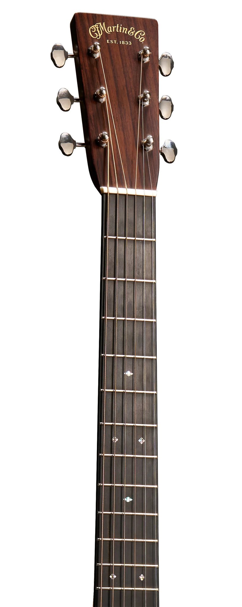 Đàn guitar acoustic Martin Super HD-28 màu Gloss – cận đầu đàn và logo Martin