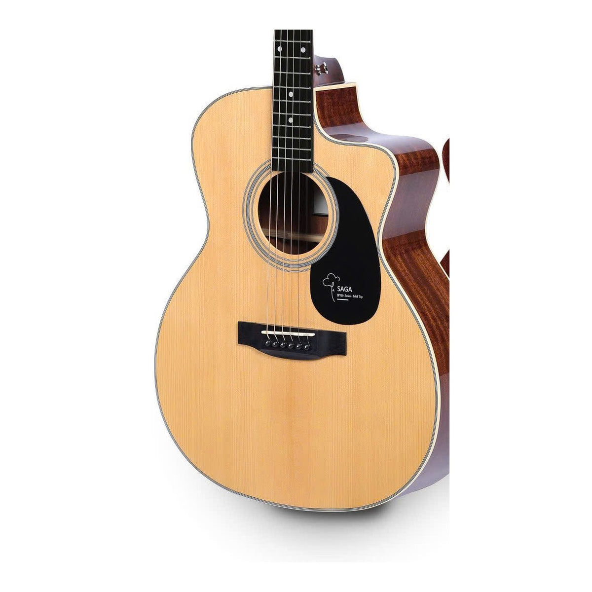 Cận cảnh thùng đàn guitar Saga SF700GC Pro màu Natural: mặt vân sam sấy nhiệt, ngựa gỗ cẩm lai