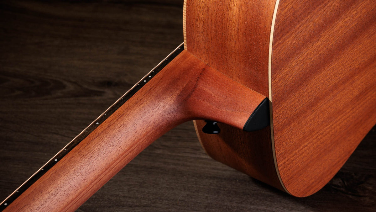Đàn guitar acoustic Taylor Jacob Collier GS Mini 5-String màu Custom Art – cận gót cần nối thân đàn