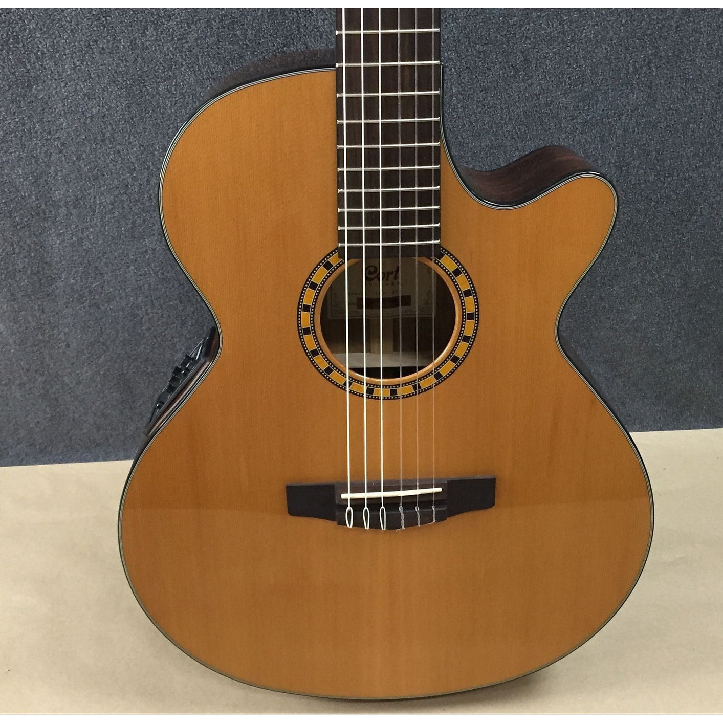 Đàn Guitar Classic Cort CEC7