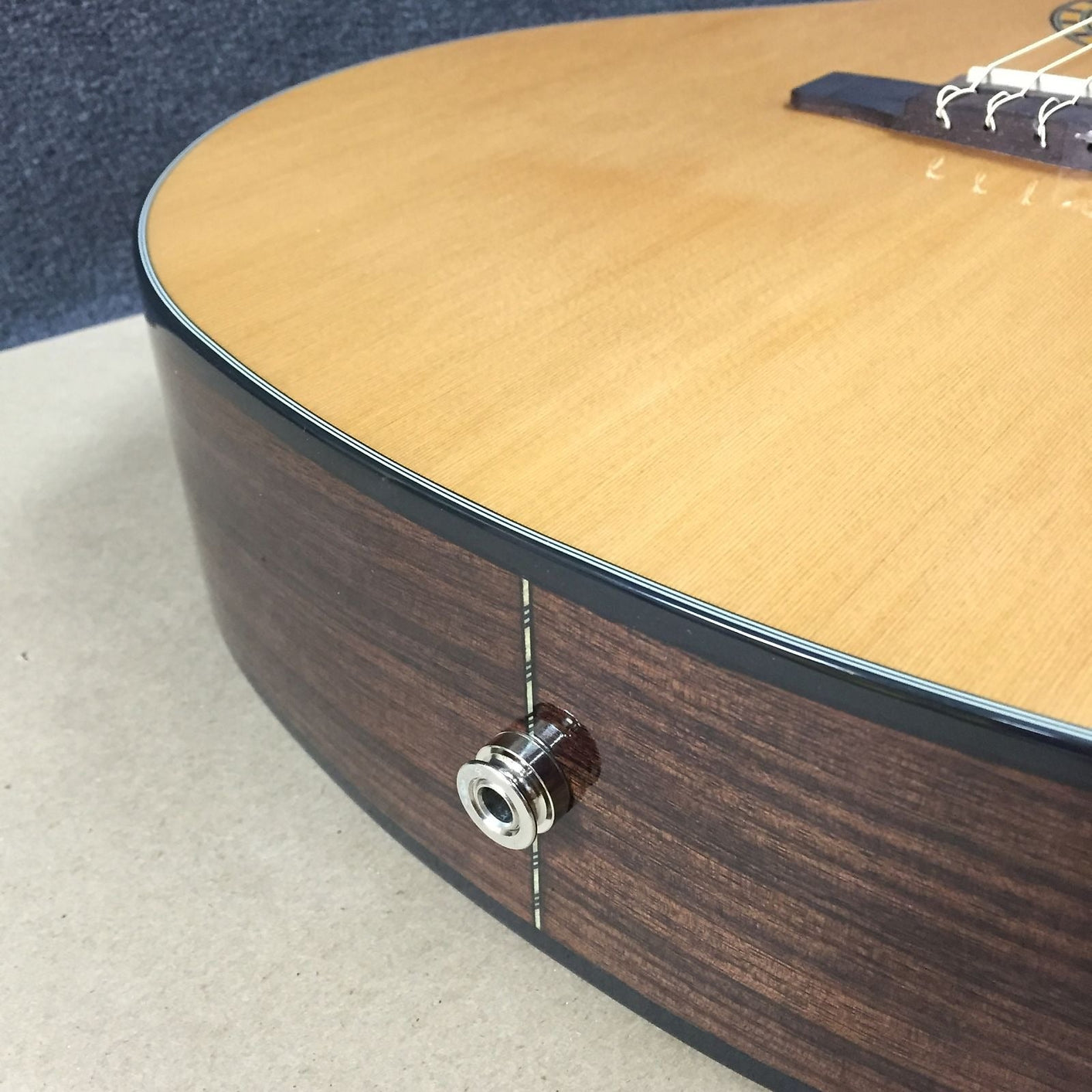 Đàn Guitar Classic Cort CEC7