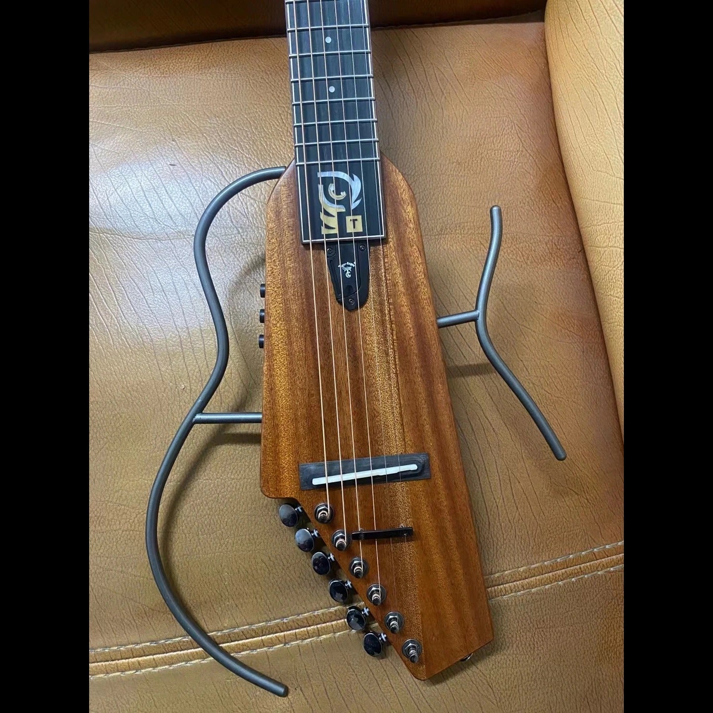 Đàn Guitar Silent Acoustic Tiger Rogen