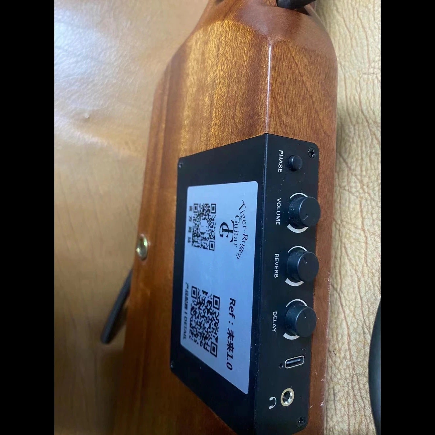 Đàn Guitar Silent Acoustic Tiger Rogen