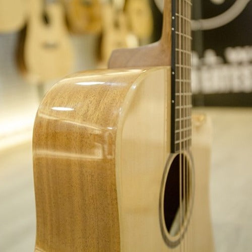 Guitar Acoustic Thuận DT04