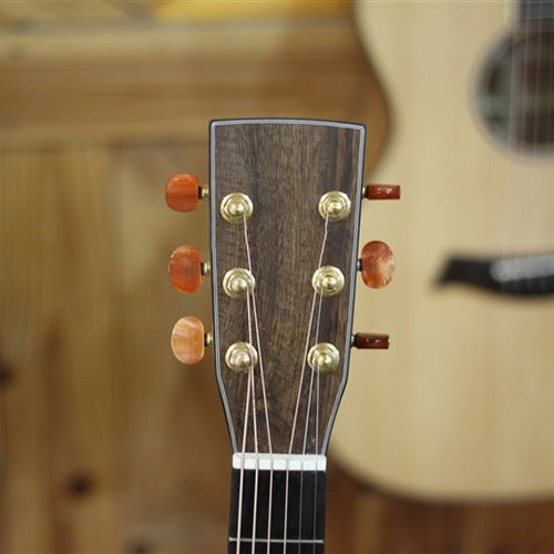 Guitar Acoustic Trần LC32