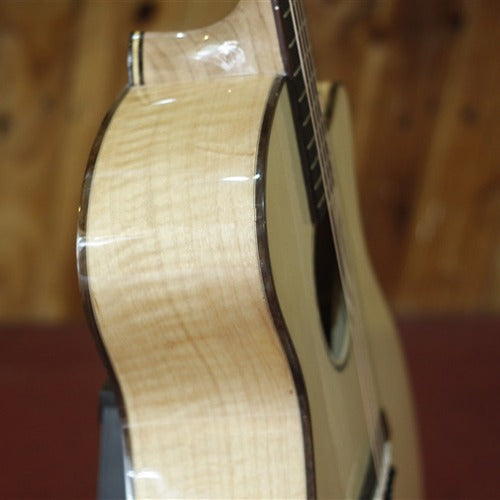 Guitar Acoustic Trần TC32