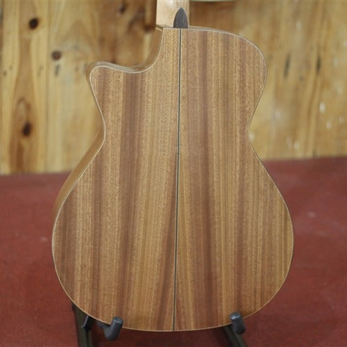 Guitar Acoustic Trần TM2