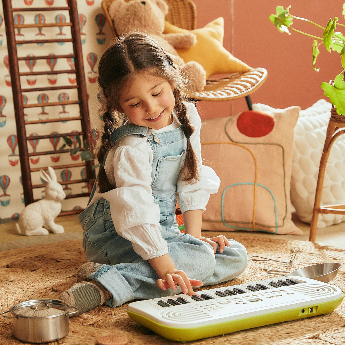 Đàn Organ Casio SA-50 - không gian sử dụng (Trắng)