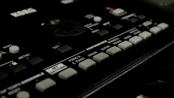 Đàn Organ Korg Pa300 - cận cảnh chi tiết