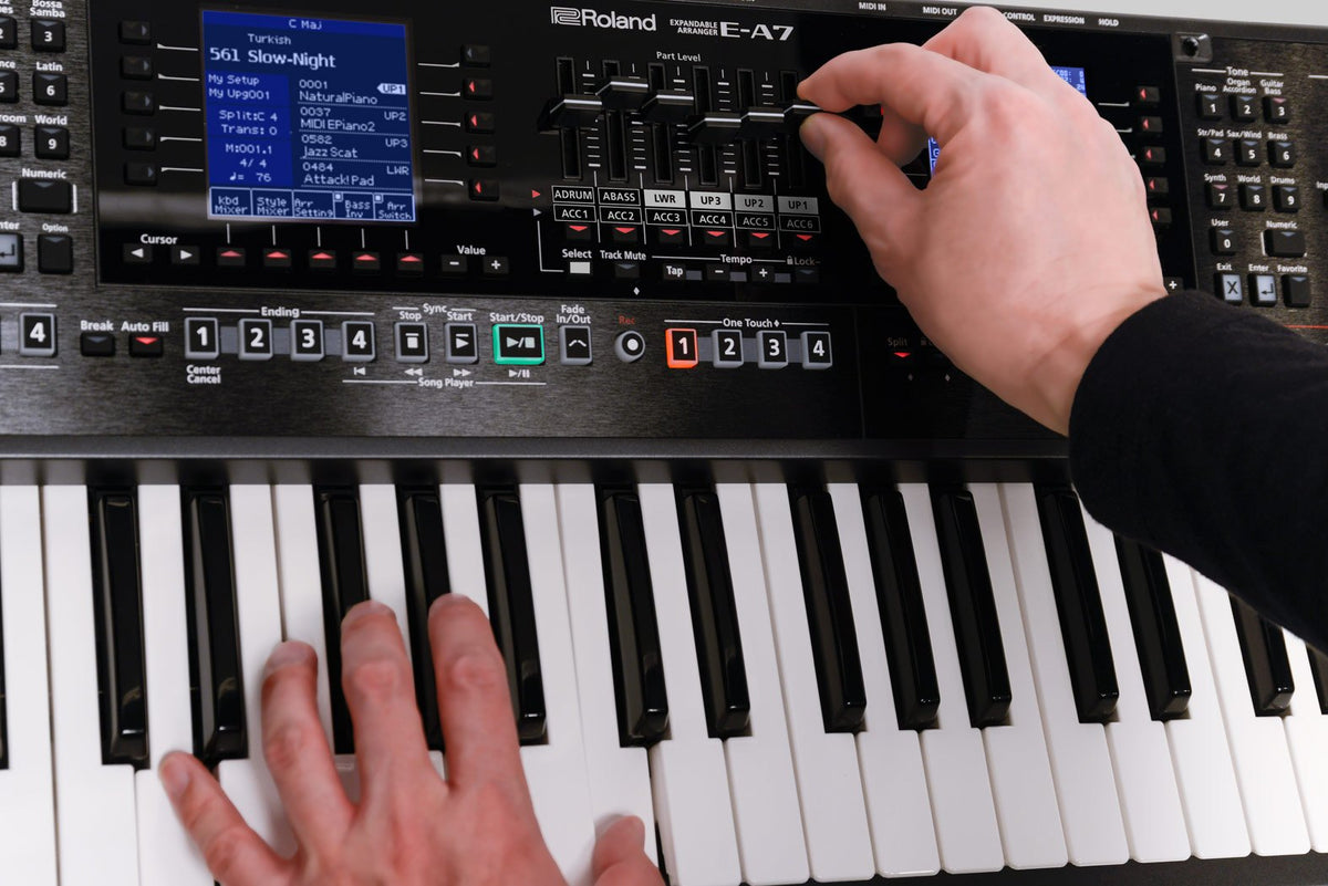 Đàn Organ Roland E-A7 - cận cảnh chi tiết