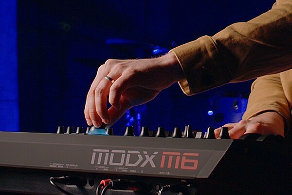 Đàn Synthesizer Yamaha MODX M8 88 Phím - cận cảnh chi tiết