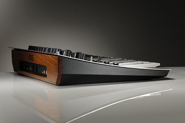 Đàn Synthesizer Korg minilogue - cận cảnh chi tiết