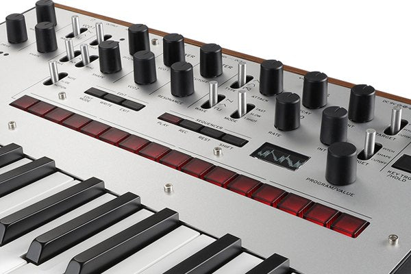 Đàn Synthesizer Korg monologue - cận cảnh chi tiết