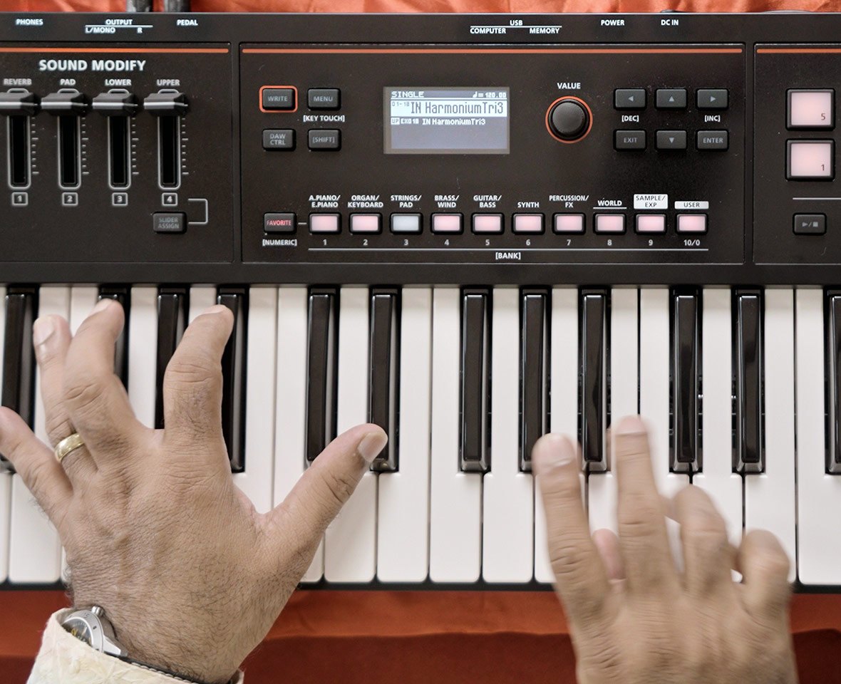 Đàn Synthesizer Roland XPS-10X - cận cảnh chi tiết