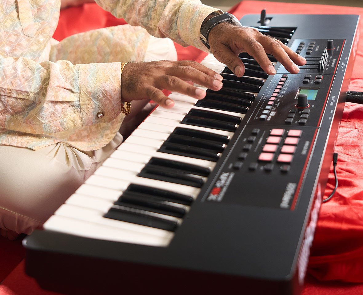 Đàn Synthesizer Roland XPS-10X - cận cảnh chi tiết