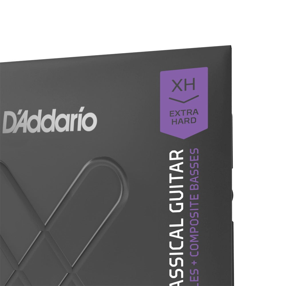 Cận cảnh logo và tên dòng trên bao bì D'Addario XTC44