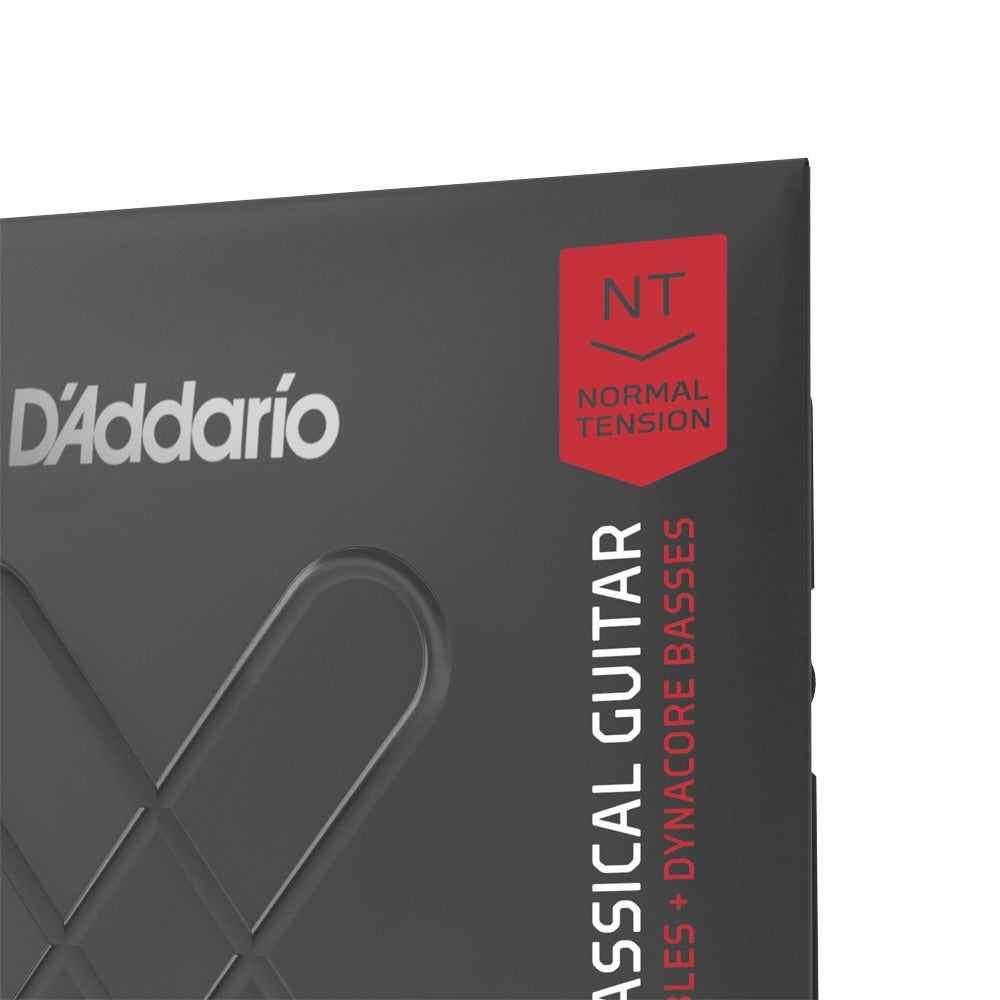 Cận cảnh logo và tên dòng trên bao bì D'Addario XTC45TT