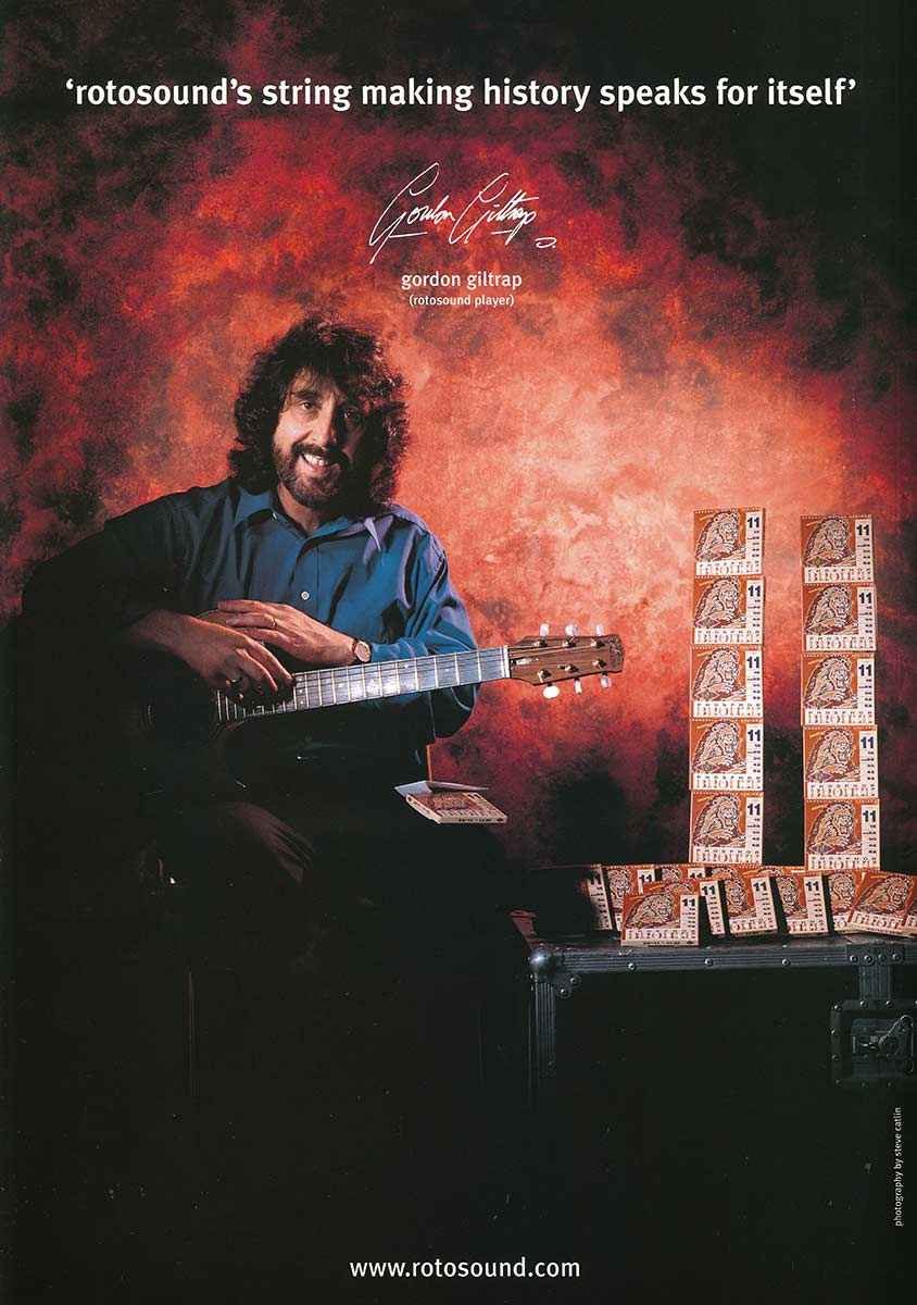 Nghệ sĩ guitar Gordon Giltrap trong quảng cáo dây Rotosound – tư liệu của hãng