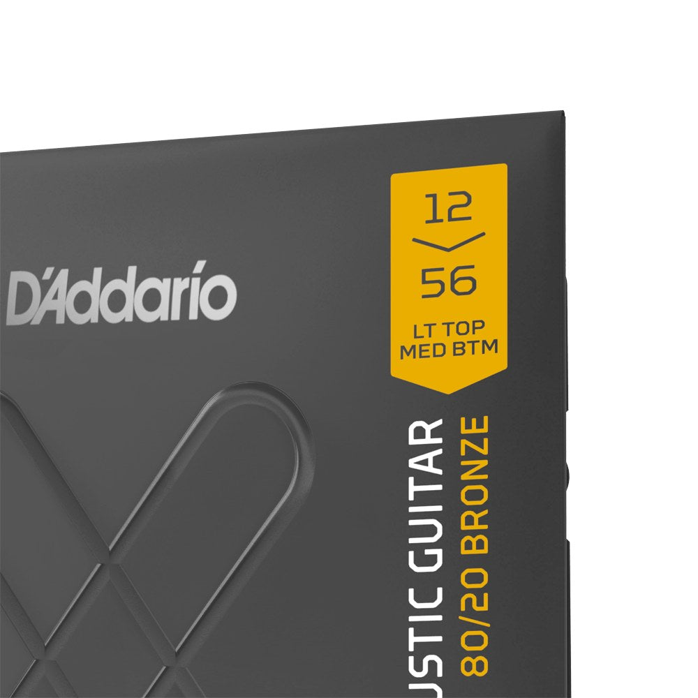 Cận cảnh bao bì dây D'Addario XTABR1256 12-56 Light Top/Medium Bottom