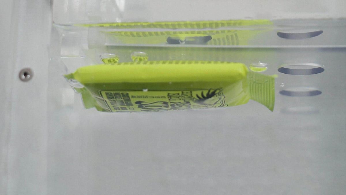 Thử ngâm nước áp lực kiểm tra độ kín gói dây Element Shield của Ernie Ball
