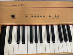 Đàn Piano Điện Roland F90