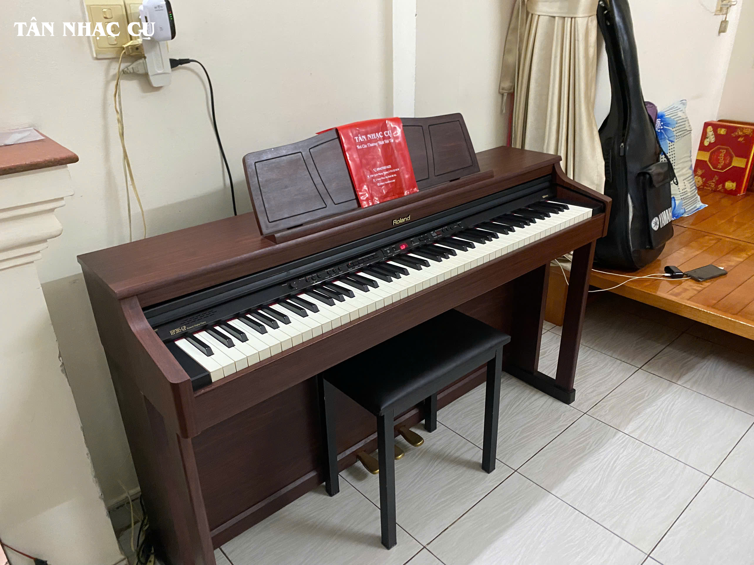 Đàn Piano Điện Roland HP205GP