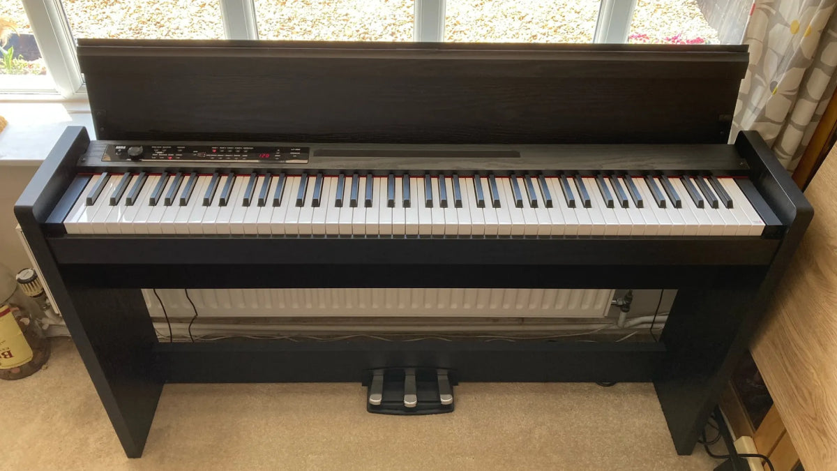 Đàn Piano Điện Korg LP380 Black