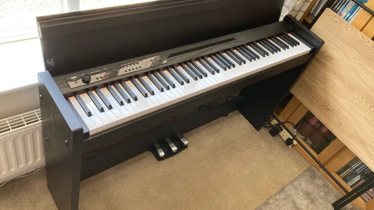 Đàn Piano Điện Korg LP380 Black