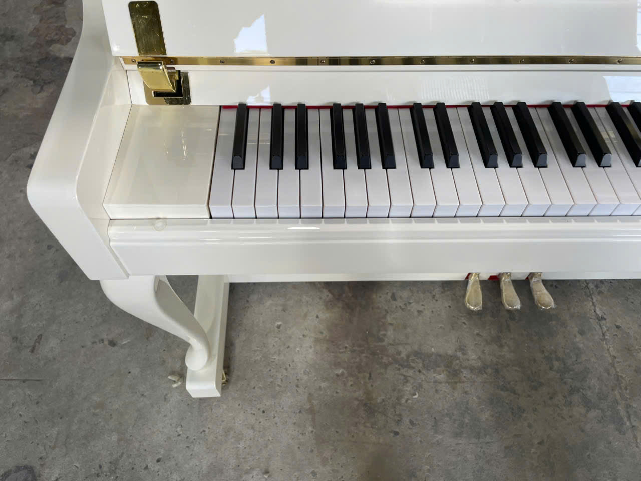 Đàn Piano Cơ Upright Wendl & Lung U118 White