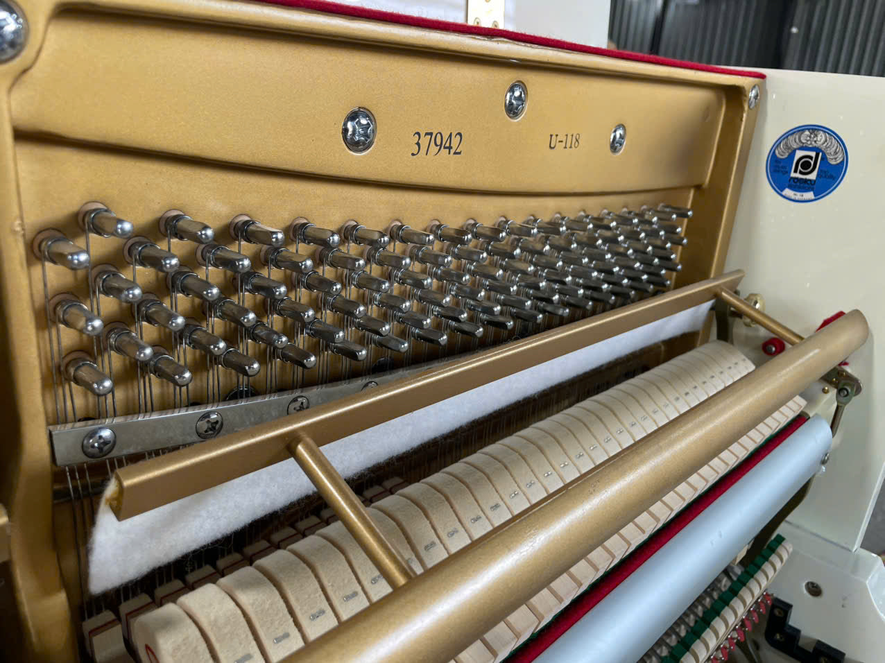 Đàn Piano Cơ Upright Wendl & Lung U118 White