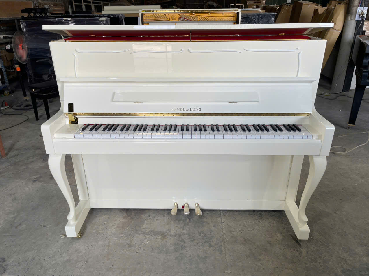 Đàn Piano Cơ Upright Wendl & Lung U118 White